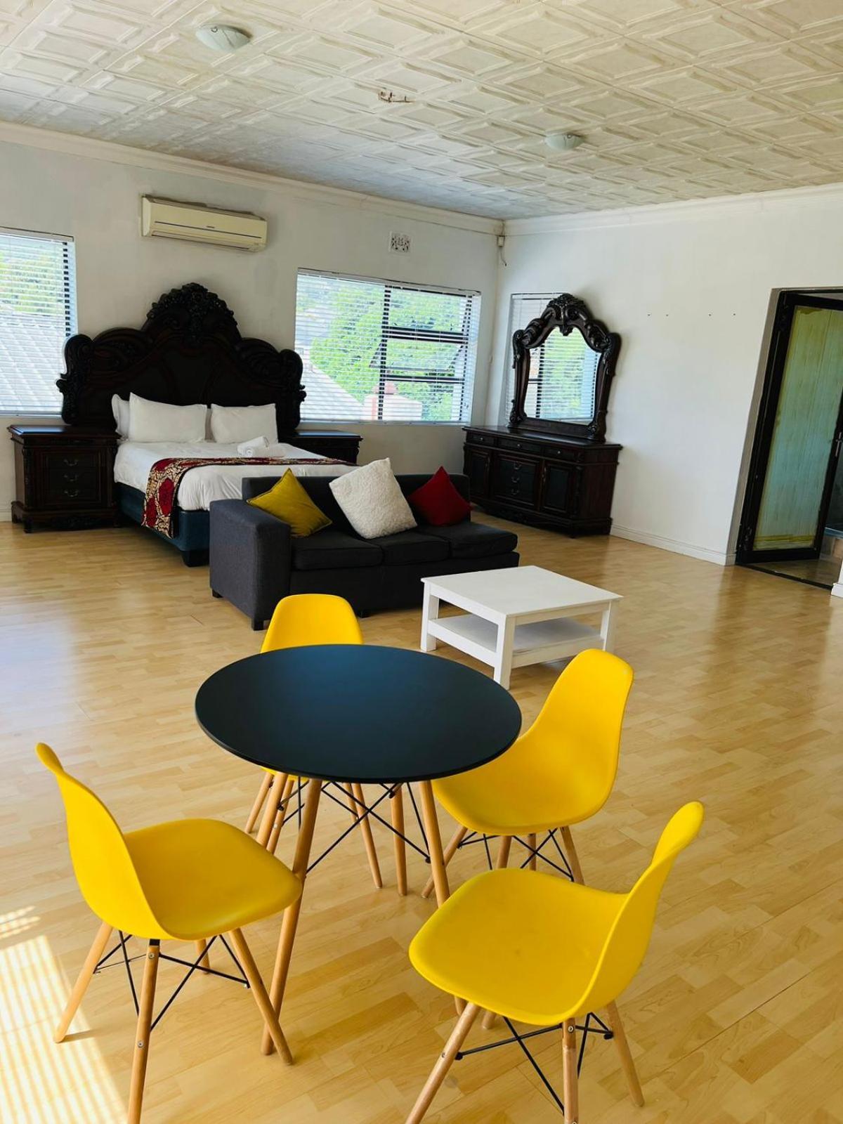 Bed & Breakfast African Haven *